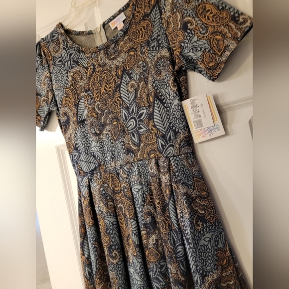NWT Lularoe Amelia A-line Midi Dress in Beautiful Light Blue & Tan Print XS - Picture 5 of 9